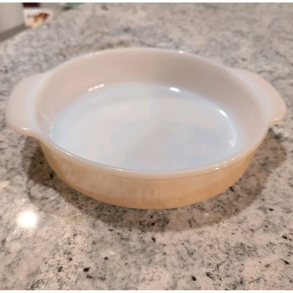 Vintage Fire King #450 Peach Luster 8 Inch Baking Dish‎ Great Condition